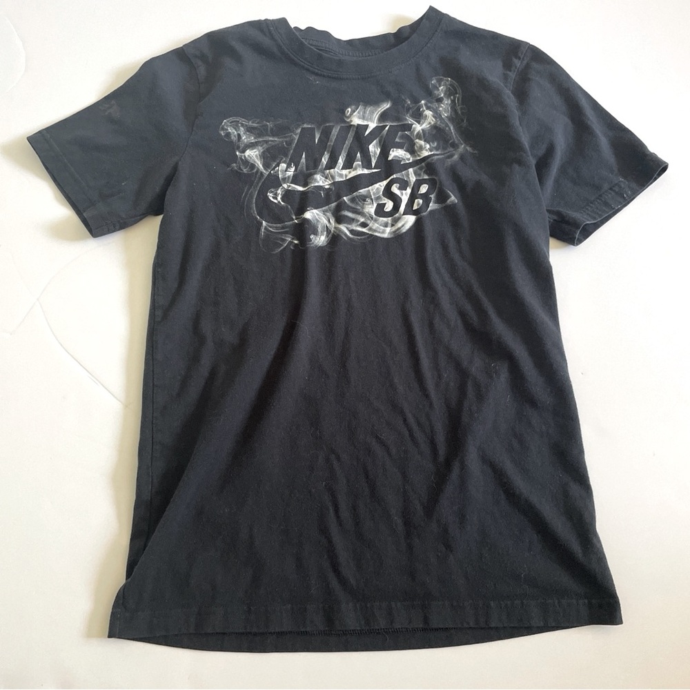 Nike tee